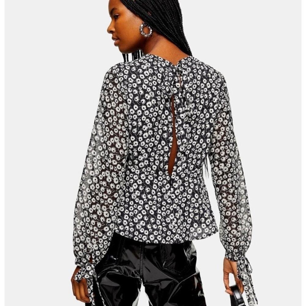 Topshop Women's Size 6 Black & White Floral Print Tie Sleeve Open Back Blouse